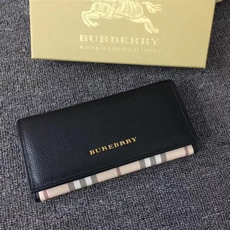 Burberry women's wallets discount